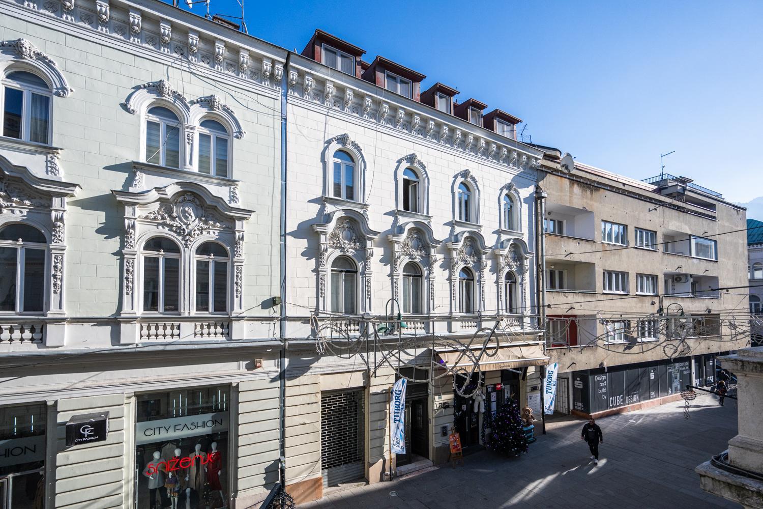 Modern And Design Apartments Near Cathedral Сараево Экстерьер фото
