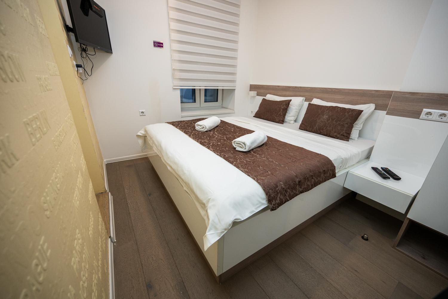 Modern And Design Apartments Near Cathedral Сараево Экстерьер фото