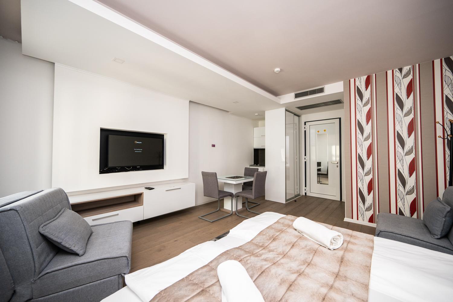 Modern And Design Apartments Near Cathedral Сараево Экстерьер фото